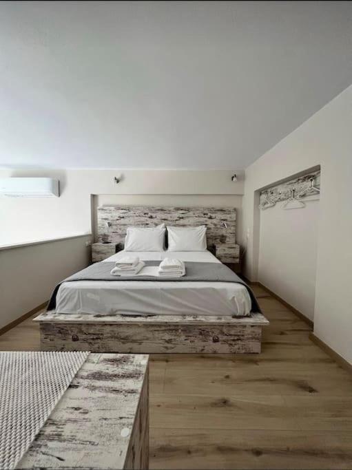 Chris Apartment With Loft Preveza Exterior photo